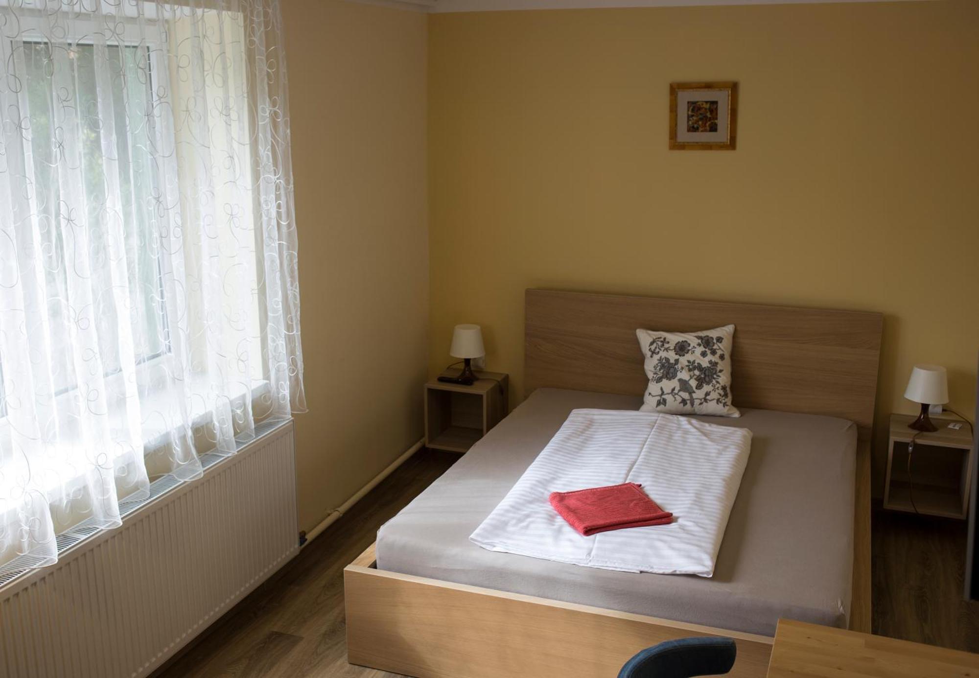 Petoefi Vendeghaz Otel Eğri Dış mekan fotoğraf